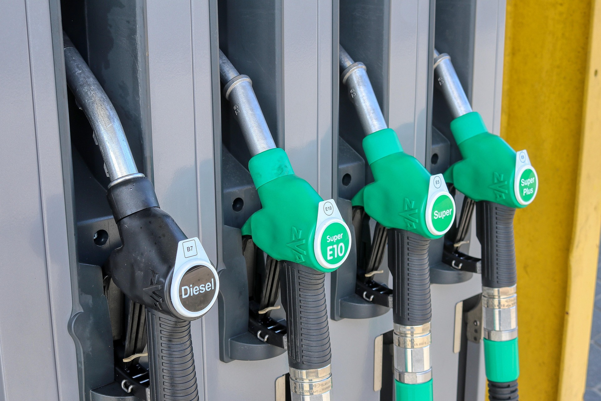 Son Dakika Akaryakıt Haberi: Benzine Zam Geliyor! 22 Temmuz 2026 Gece Yarısı Fiyatlar Değişiyor, Motorinde Son Durum Ne?