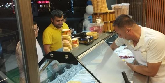 Maraş Dondurmasının Adresi Bahçekent Oldu: Anatolia Maraş Dondurma Kapılarını Açtı