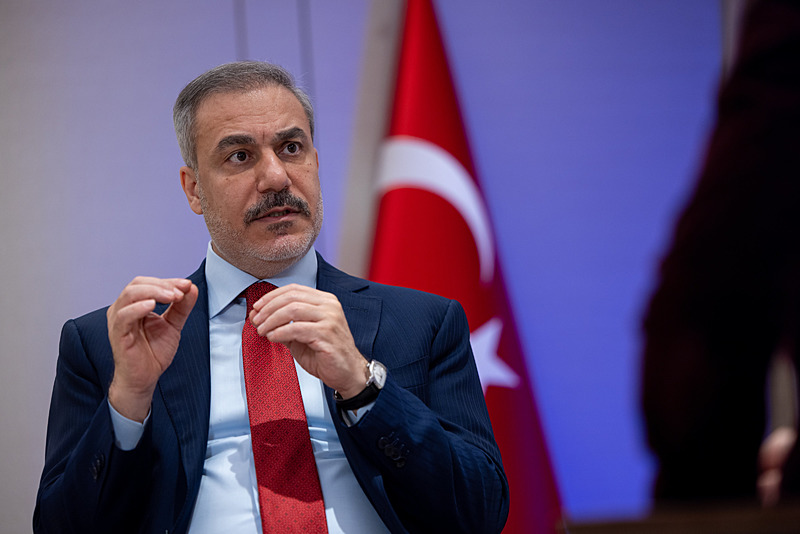 Hakan Fidan'dan Peş Peşe Kritik Telefonlar! Katar ve Suriye ile Hürmüz Boğazı Görüşüldü