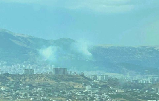 Kahramanmaraş’ta Ahır Dağı’na Yıldırım Düştü
