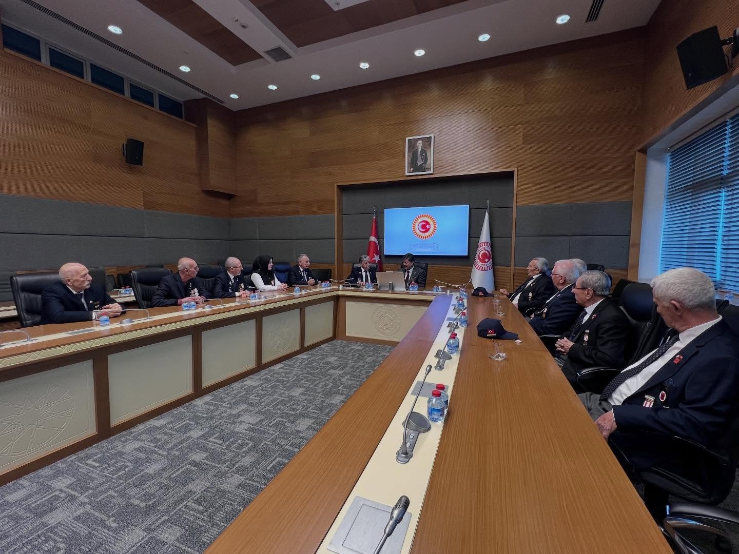 Kırşehir'de Yatırım ve İstihdam Gündemi Yeni Projeler Şehrin Ekonomik Hareketliliğini Artırıyor