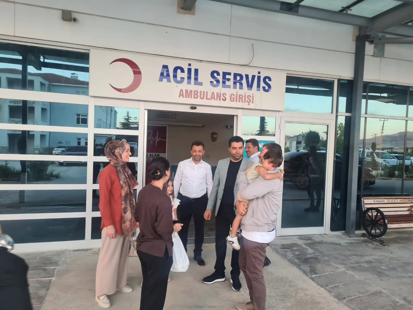 NECMETTİN ERKAN KAMAN'DA YEREL YÖNETİCİLERLE BİR ARAYA GELDİ, DEVLET HASTANESİ'Nİ ZİYARET ETTİ