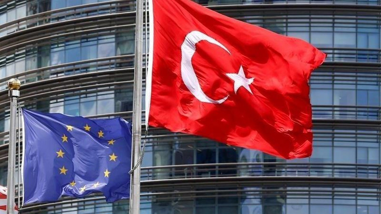 AB'nin Karbon Vergisi 2026'da Başladı: Türk İhracatçı Ne Yapmalı?
