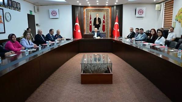 Isparta'da "Yerel Esnaftan Alışveriş" Çağrısı