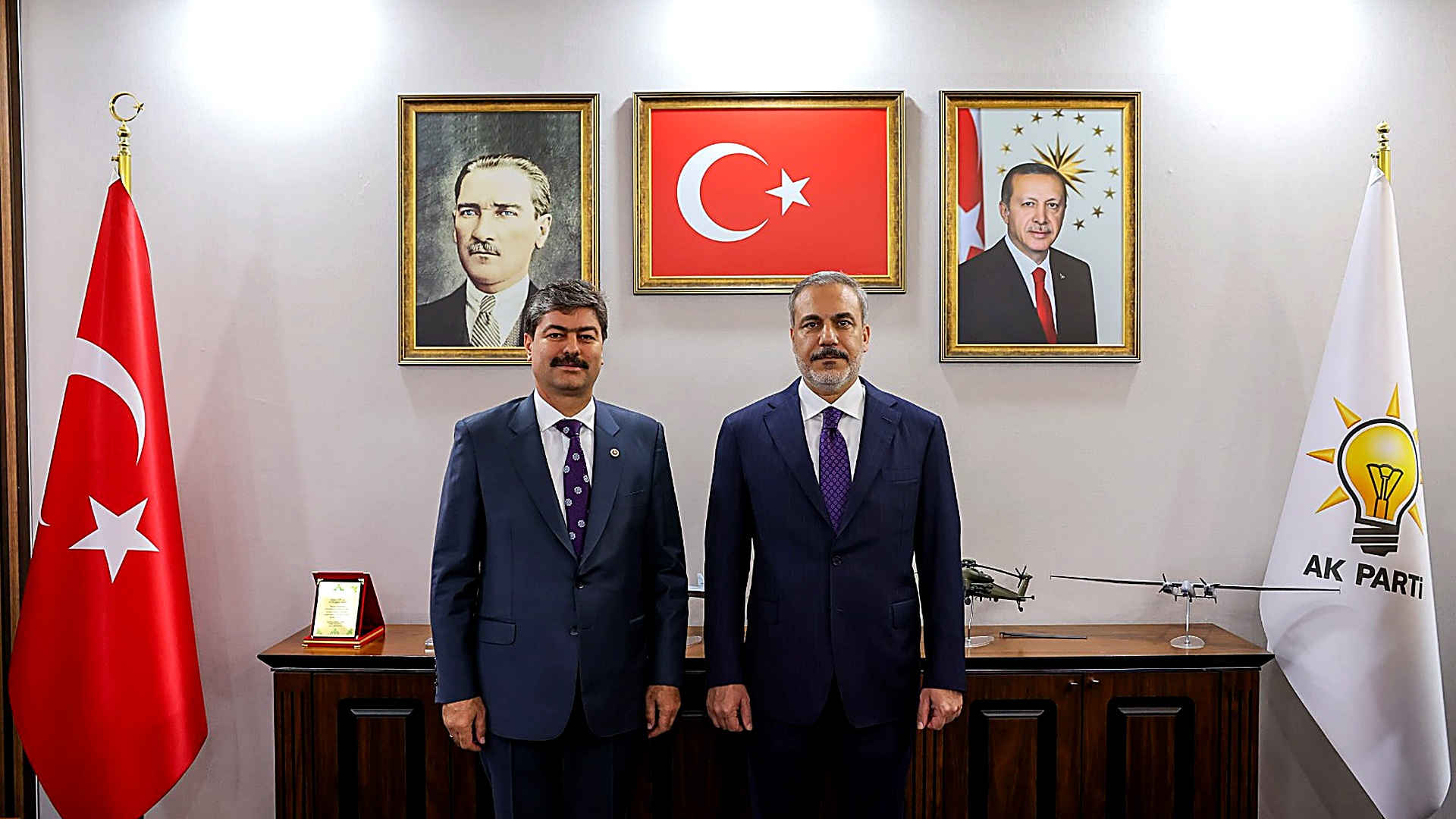 Hakan Fidan 10 Ekim'de Kırşehir'e Geliyor Cumhurbaşkanı Erdoğan Liderliğindeki Kadronun İki İsmi Ahilik Şehrinde Buluşuyor